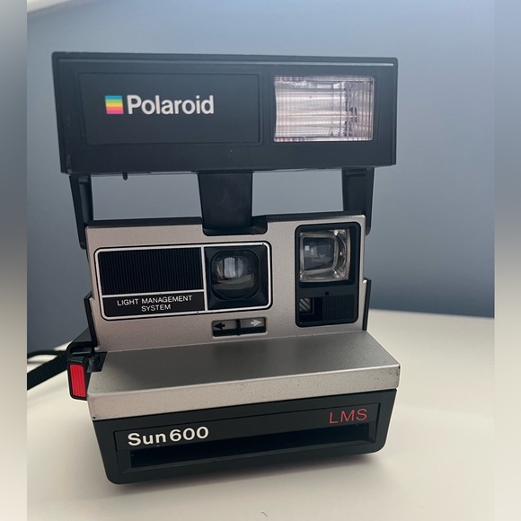 Impossible 600 Instant Camera Kit - Picture 2 of 7